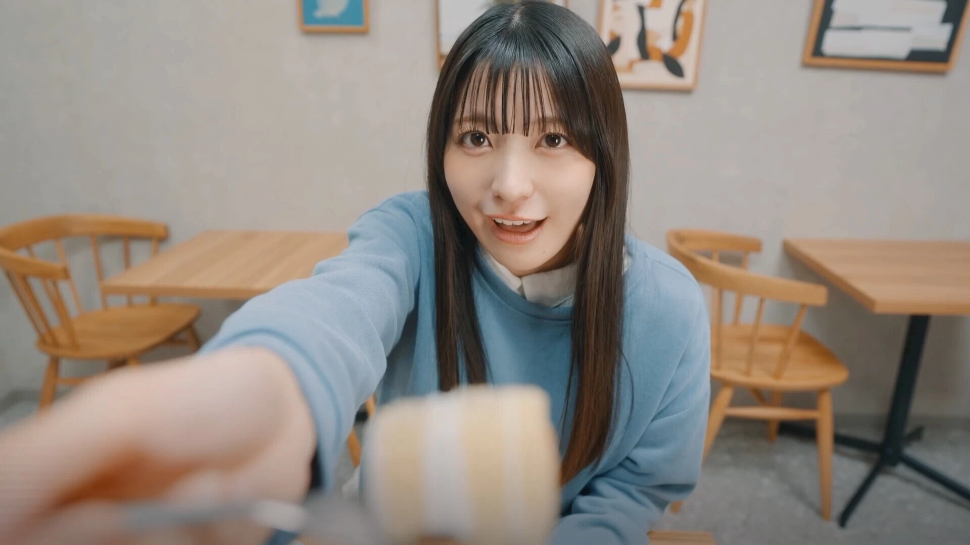 嘟嘟嘟~恋爱信号响不停，美女室友们教我如何淡定？/Roommates, Romance, and Ringing Hearts 第3张