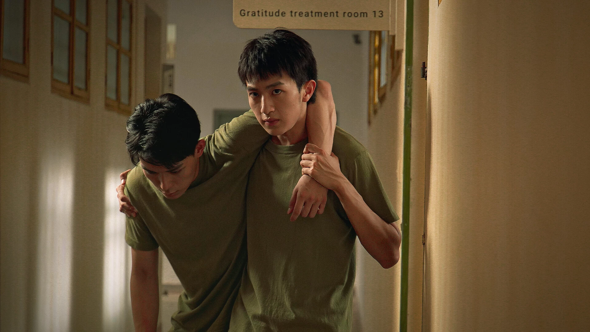 飞越13号房/Breakout 13 第4张